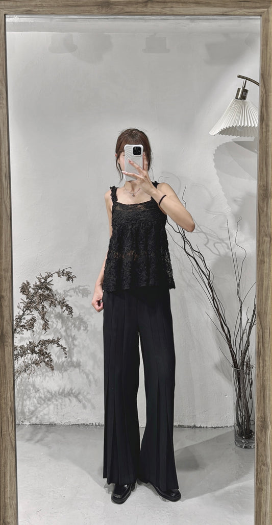 [ 超英花花LACE！] Lace floral ruffle top/ black