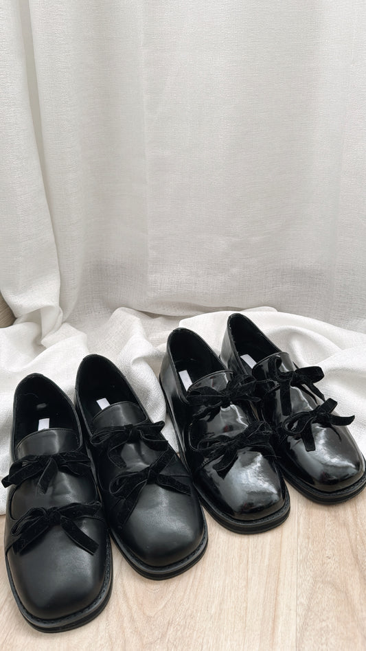 Ribbon loafers 👞 / 兩種質地！