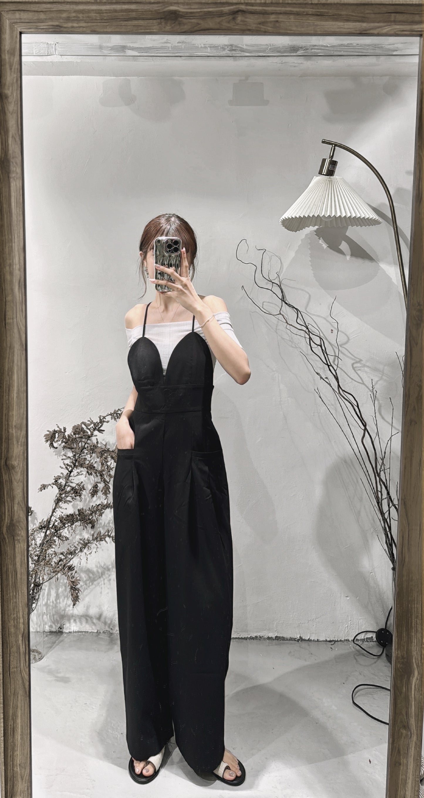 [ 完售即止！] Mooni jumpsuit/ black