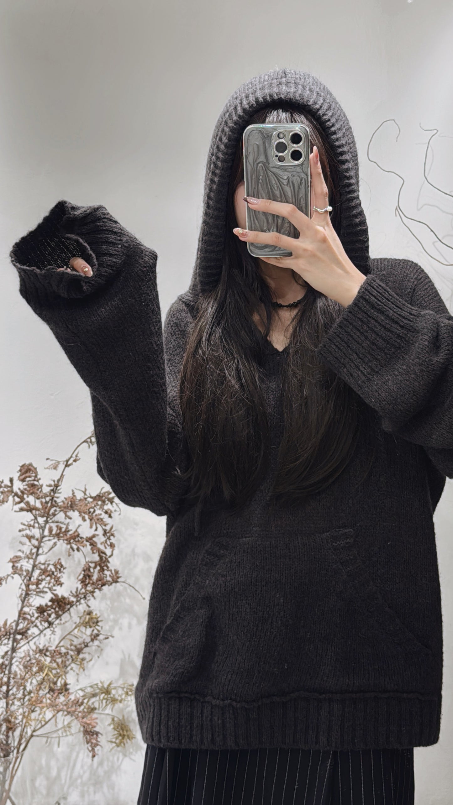 [ cozy winter 🎀🎄] hooded oversized knit/ charcoal