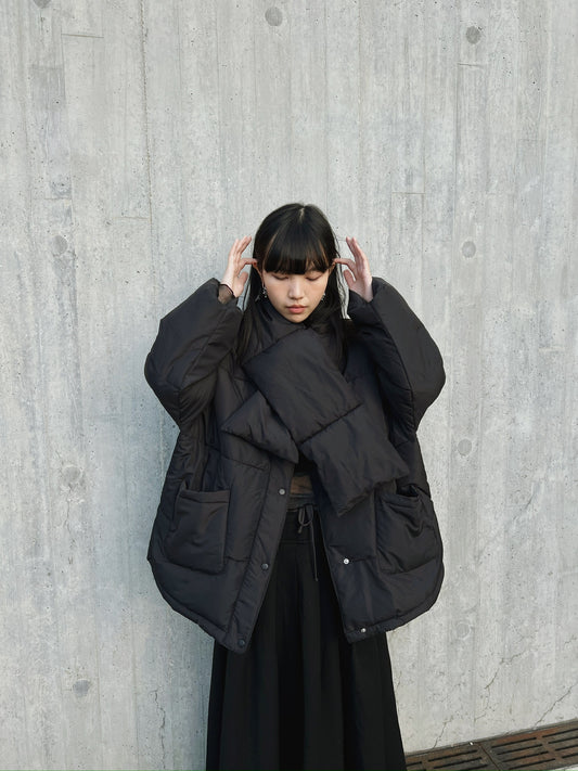 【🔈完售即止！】 Nova Scarf Puffy Jacket - Black