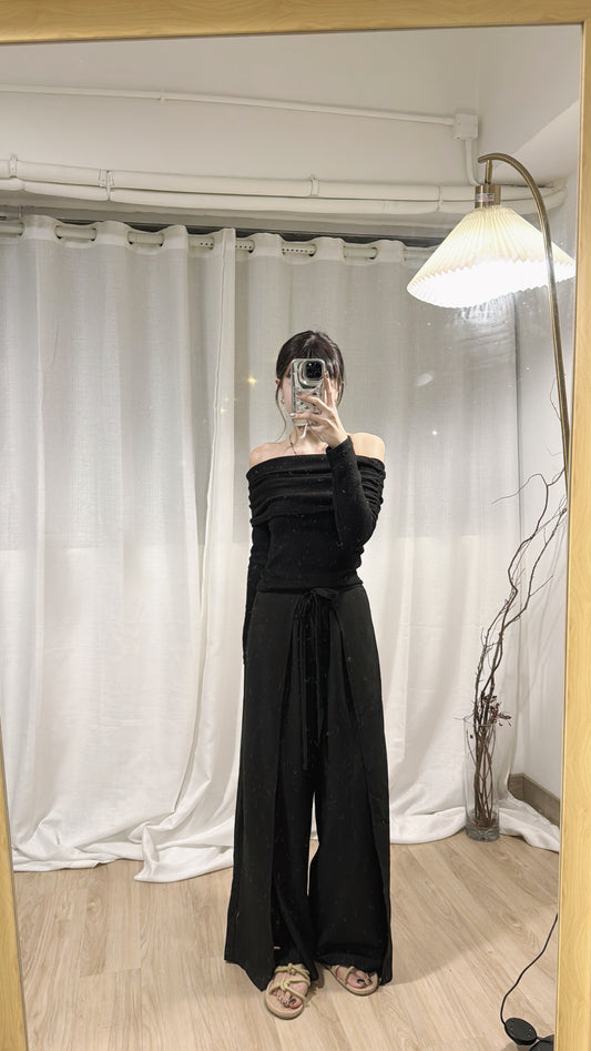 【✨氣質型選手！】Off shoulder comfy top/ Black