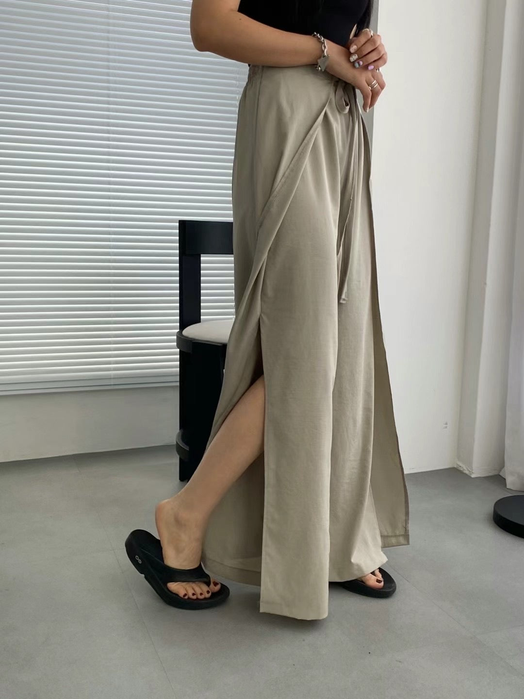 (MUST HAVE!) Side split wrap pants/ beige