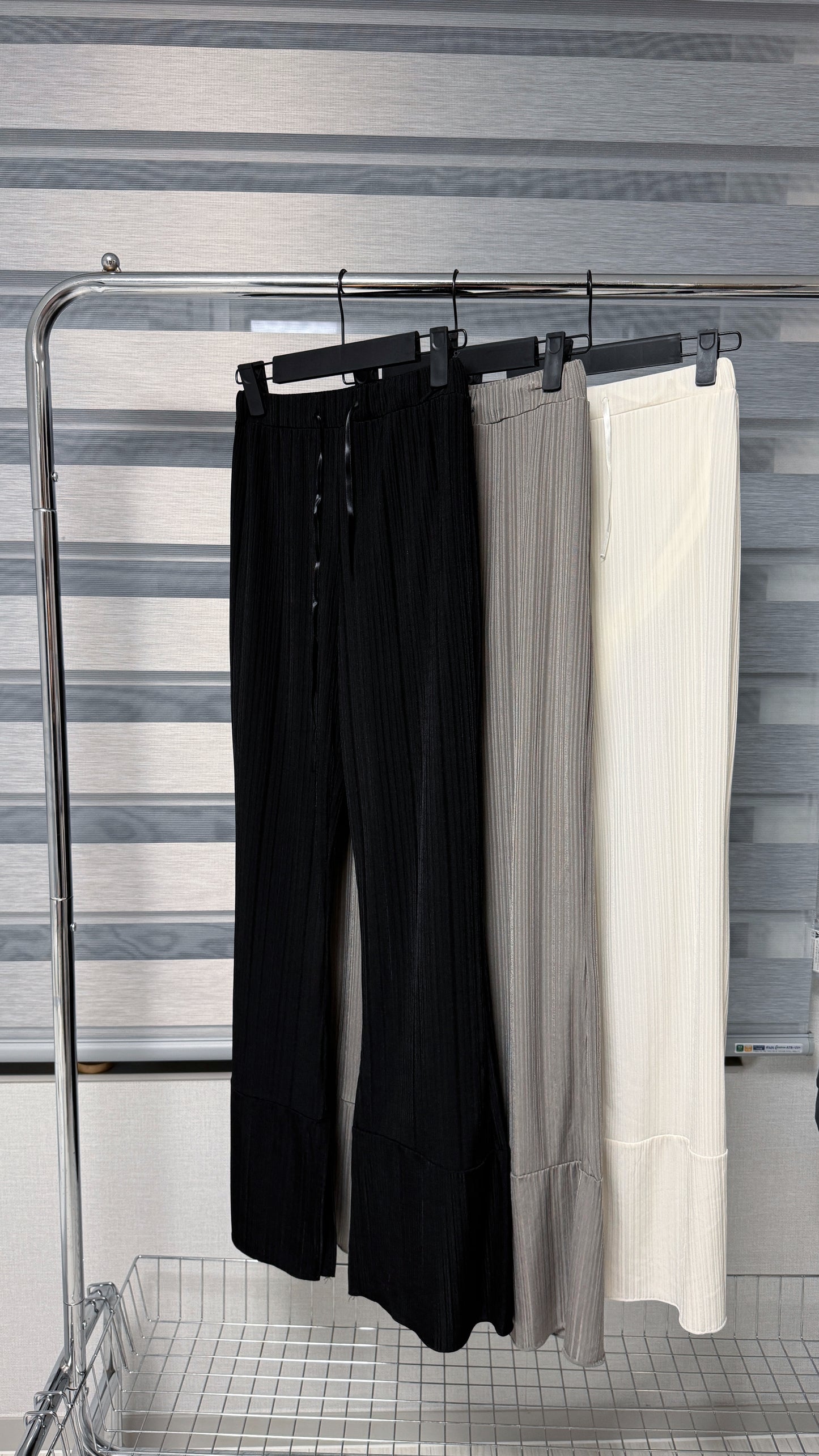 Flare side split pants / 3 colors