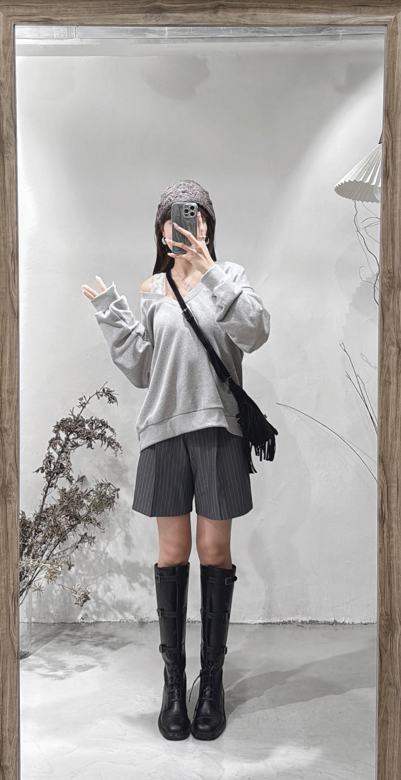 [直播92折適用!] oversized v-neck sweatshirts/ grey