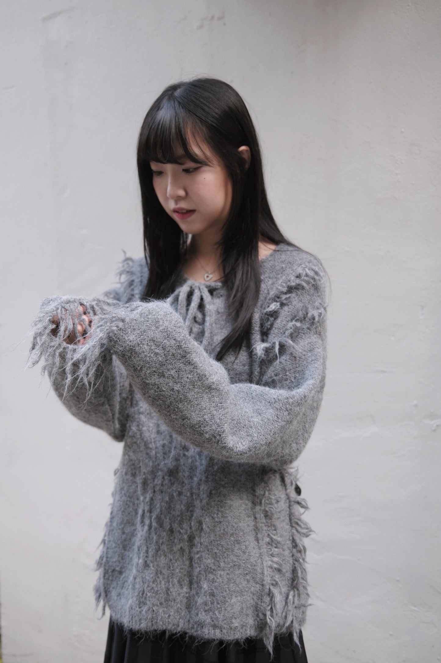 [ 冬日感 max! ] fringed knit / charcoal