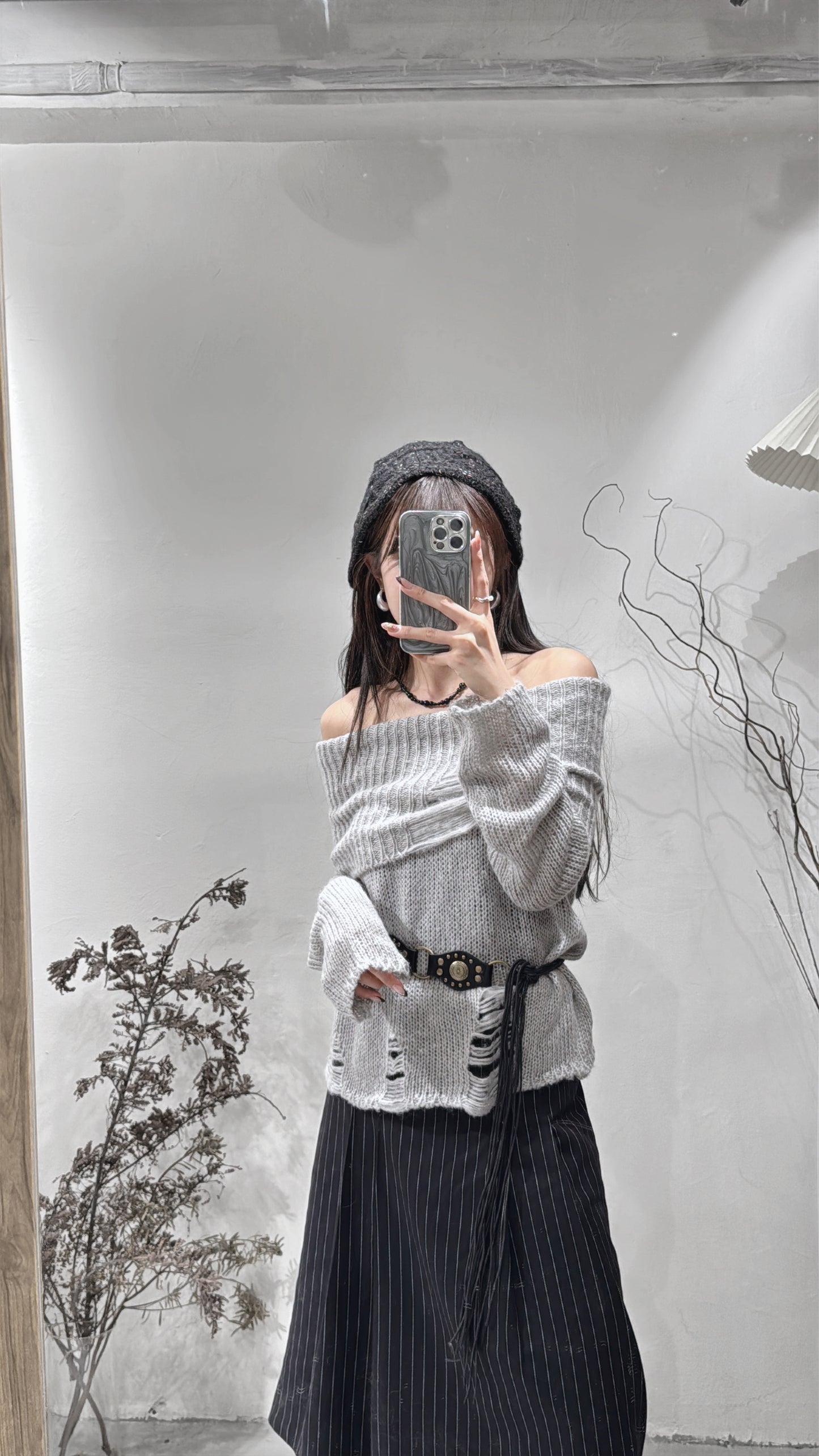 [ 約會裝 best picks! 🎀 ] damaged off shoulder knit / grey