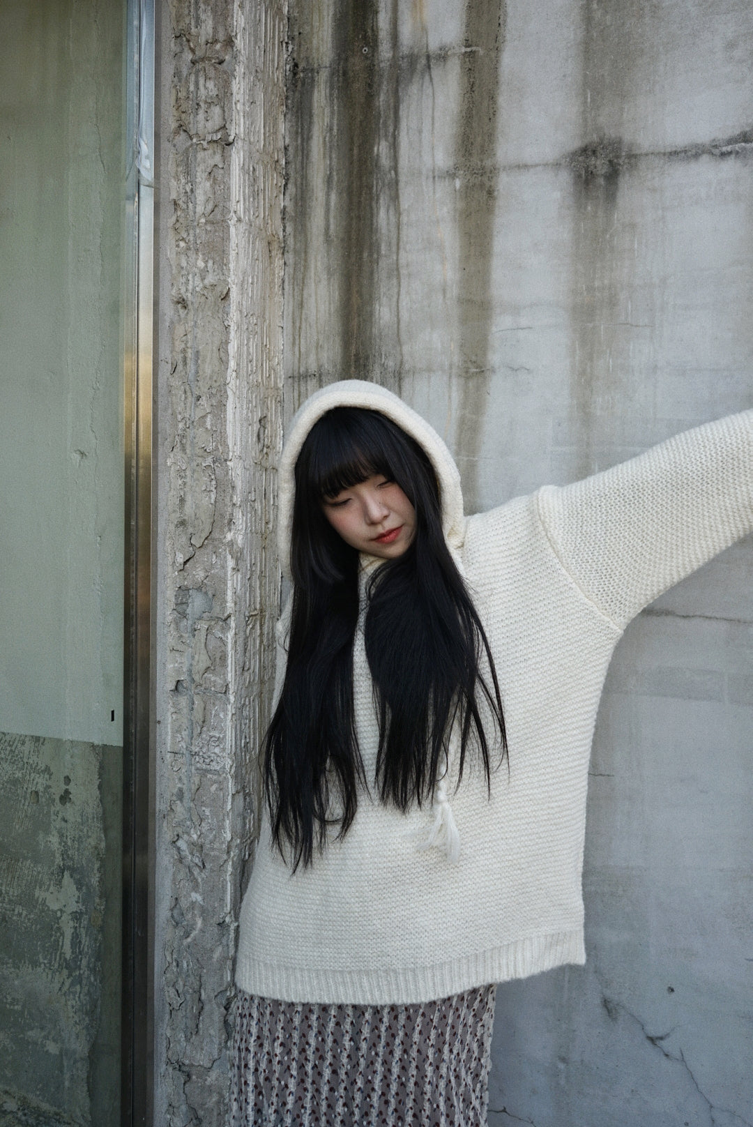 (Paris Picks ! )Twisted Knit Hoodie / White