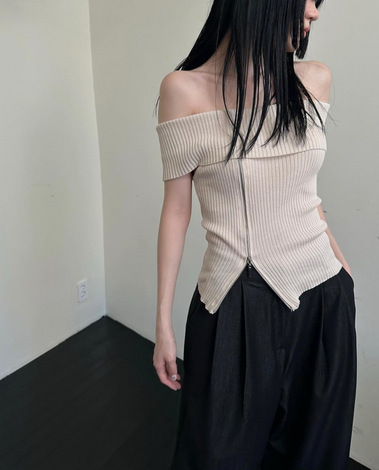 [本期超愛！] Pika off shoulder knit top/ beige