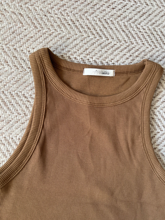 T0004/ bensy vest (Brown)