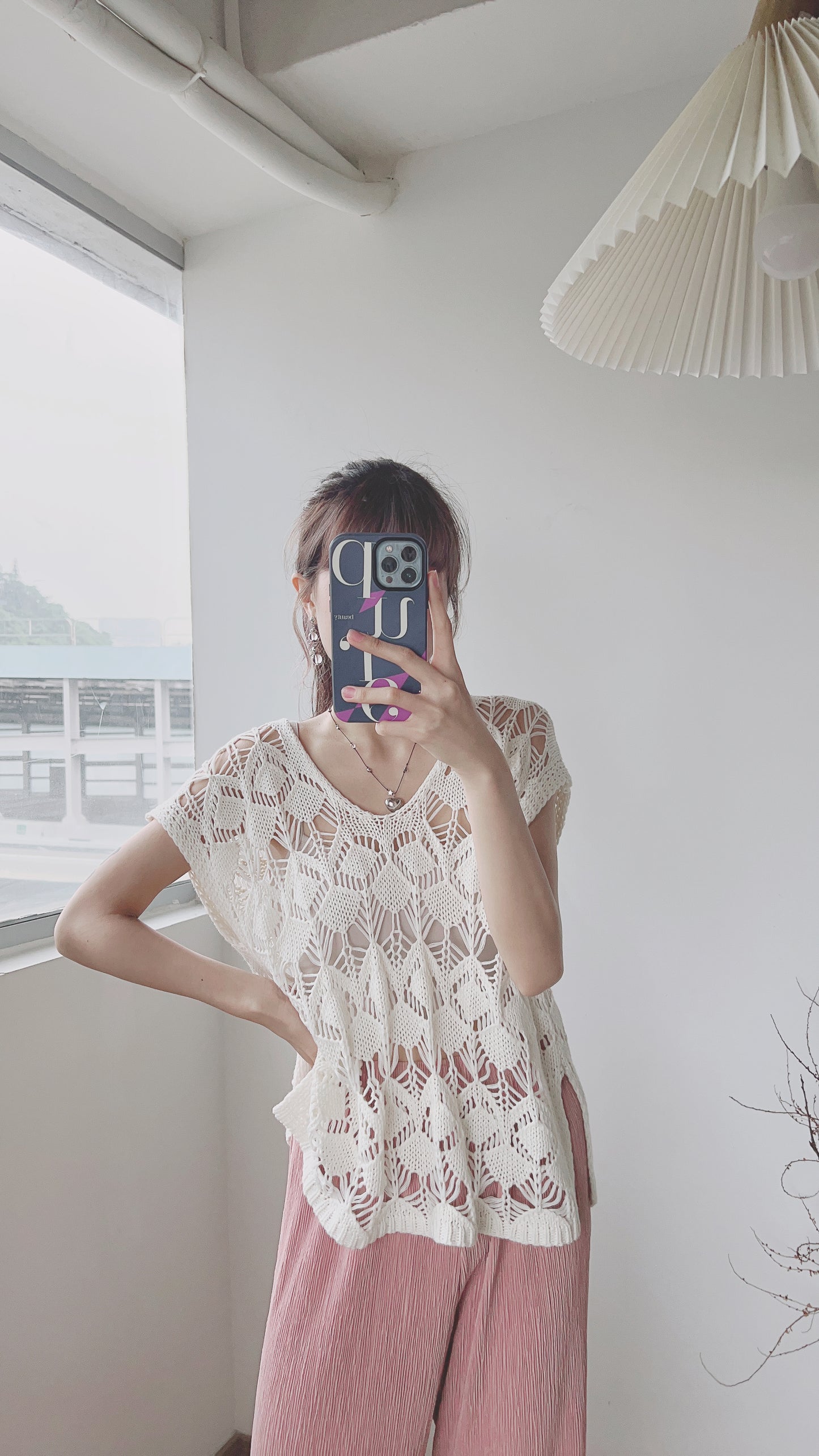 Crocheted v-neck top/ white